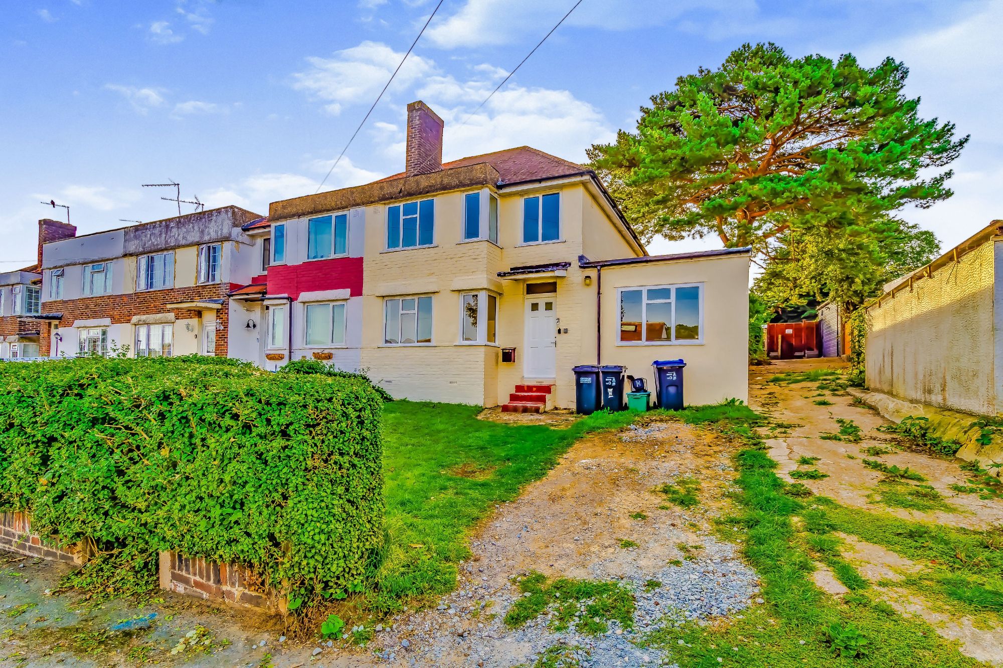 3 bed semidetached house for sale in Sundale Avenue, Selsdon, South