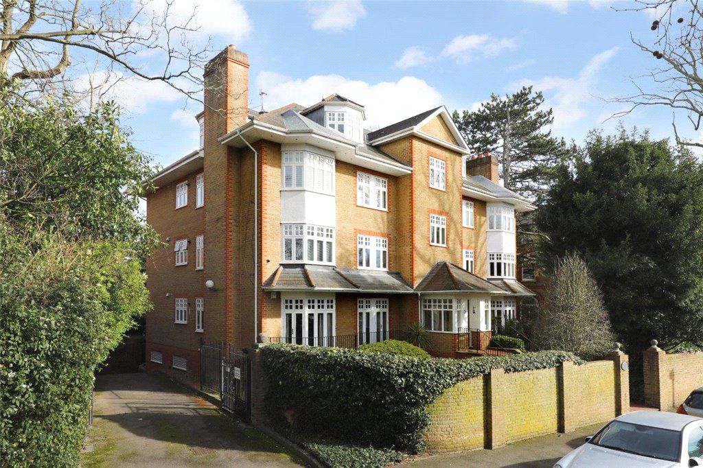 34 Arterberry Road., Wimbledon SW20