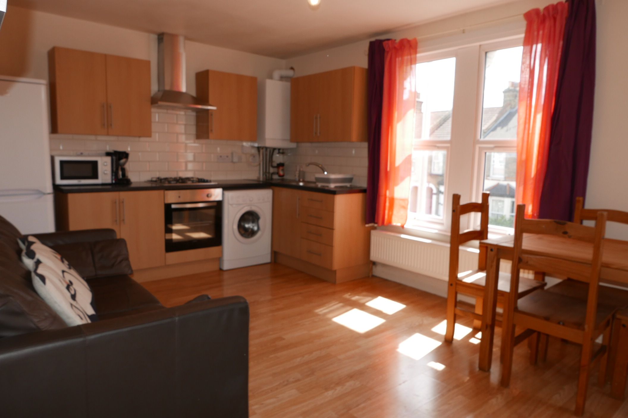 1 bed flat to rent in Elsham Road, Leytonstone E11 Zoopla