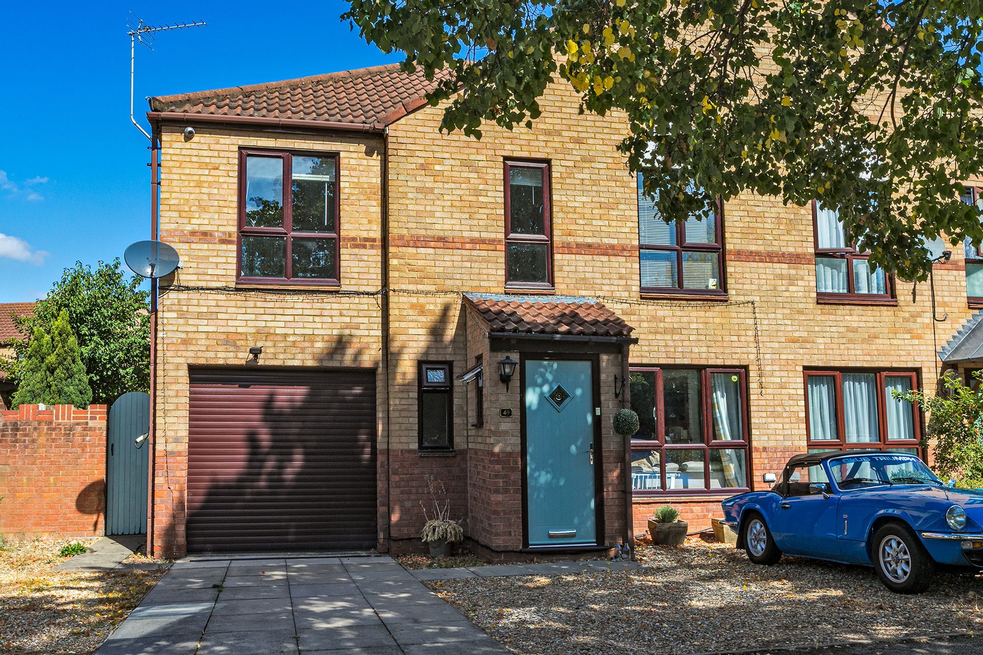 4 bed semidetached house for sale in Portland Drive, Willen MK15 Zoopla