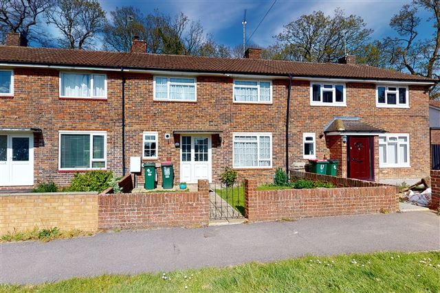 Camber Close, Pound Hill, Crawley RH10  