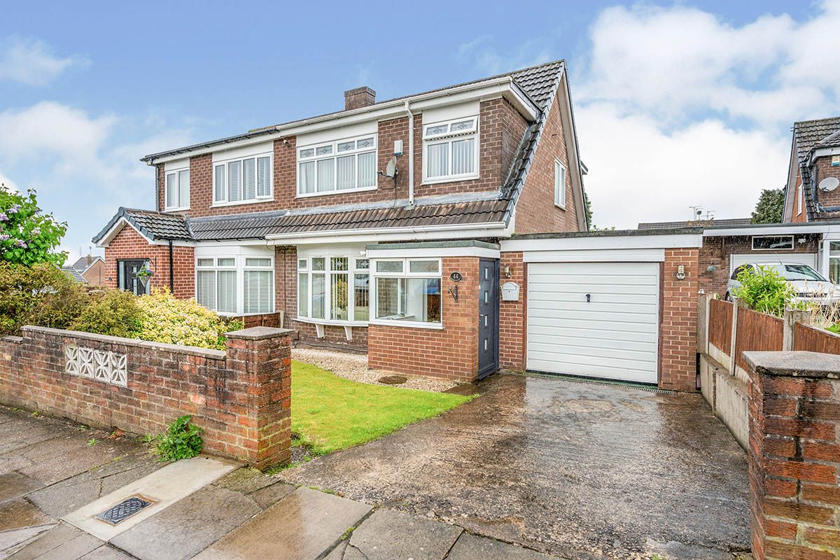 3 bed semidetached house for sale in Barwell Avenue, St. Helens