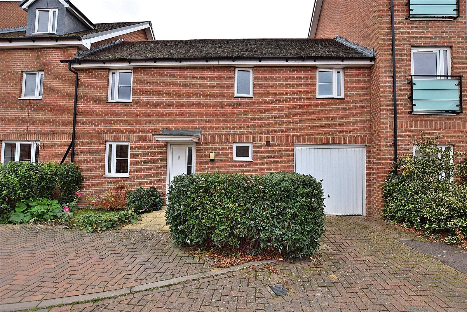 3 bed terraced house for sale in Daimler Drive, Dunstable, Beds LU6