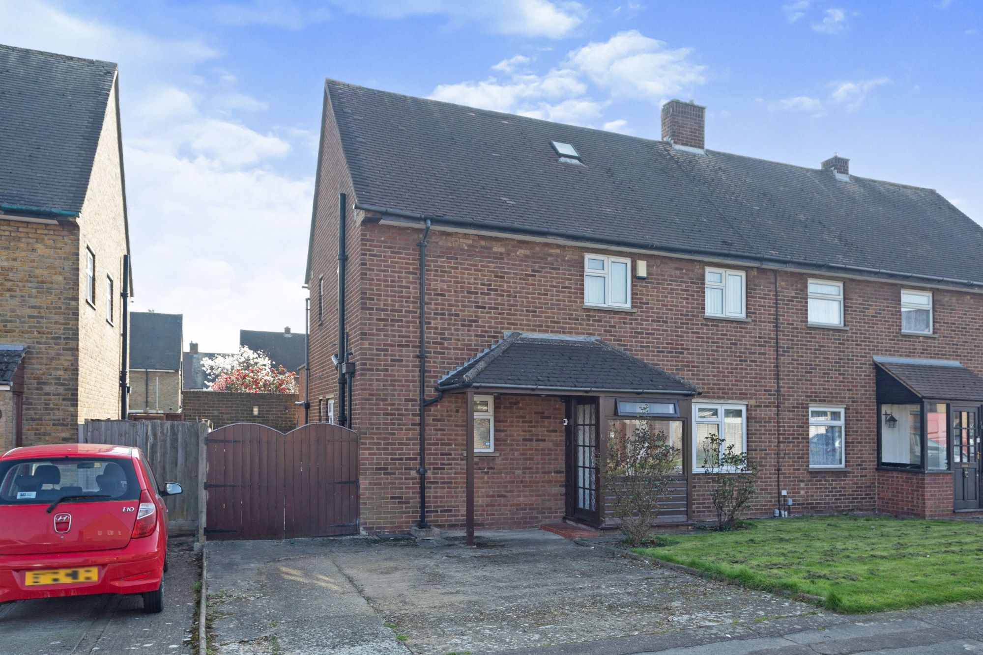 5 bed semidetached house for sale in Larches Avenue, Enfield EN1 Zoopla