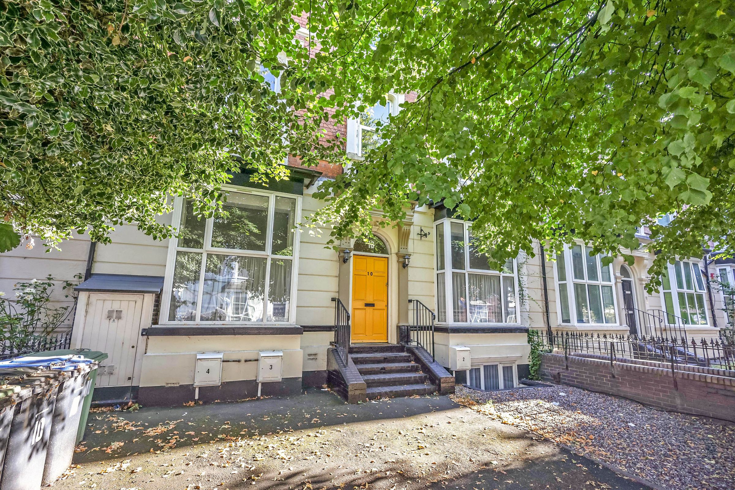 6 bed terraced house for sale in South Road, Hockley, Birmingham B18