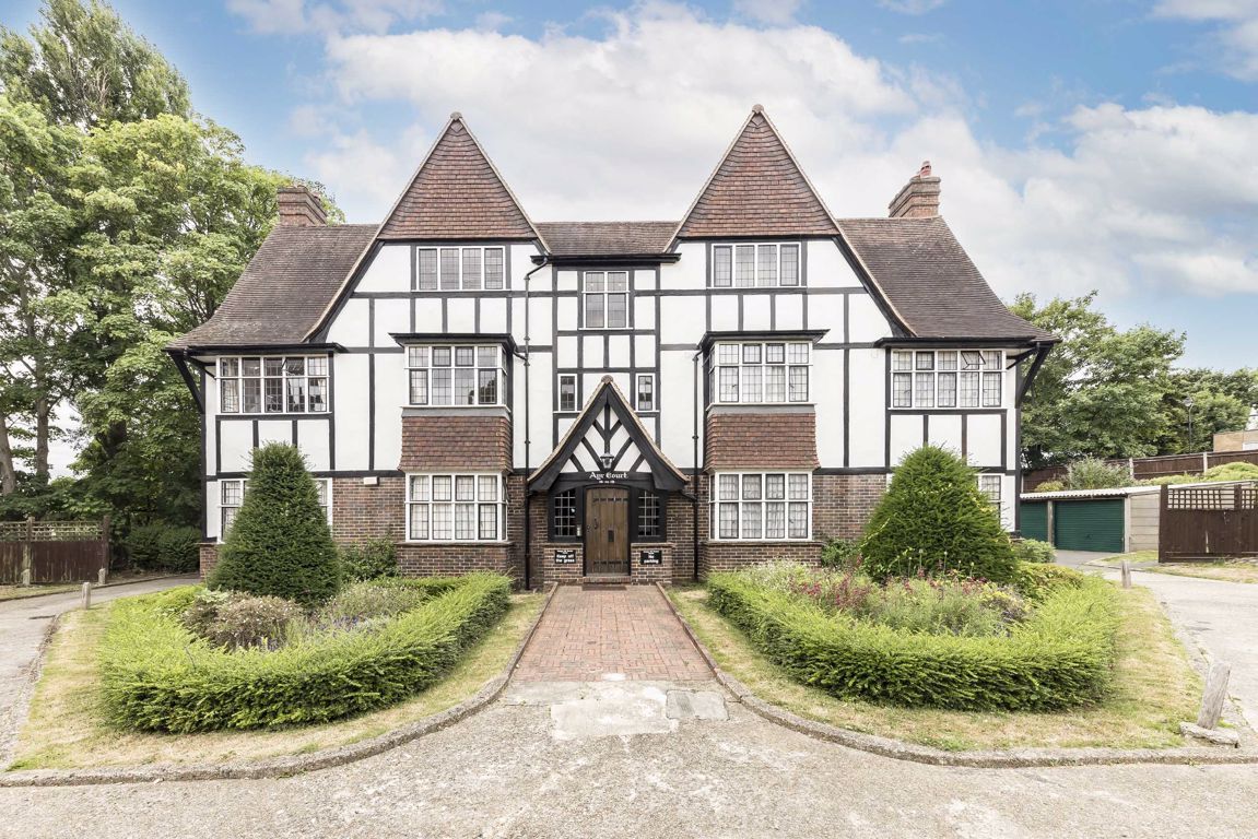 2 bed flat for sale in Monks Drive, London W3 Zoopla