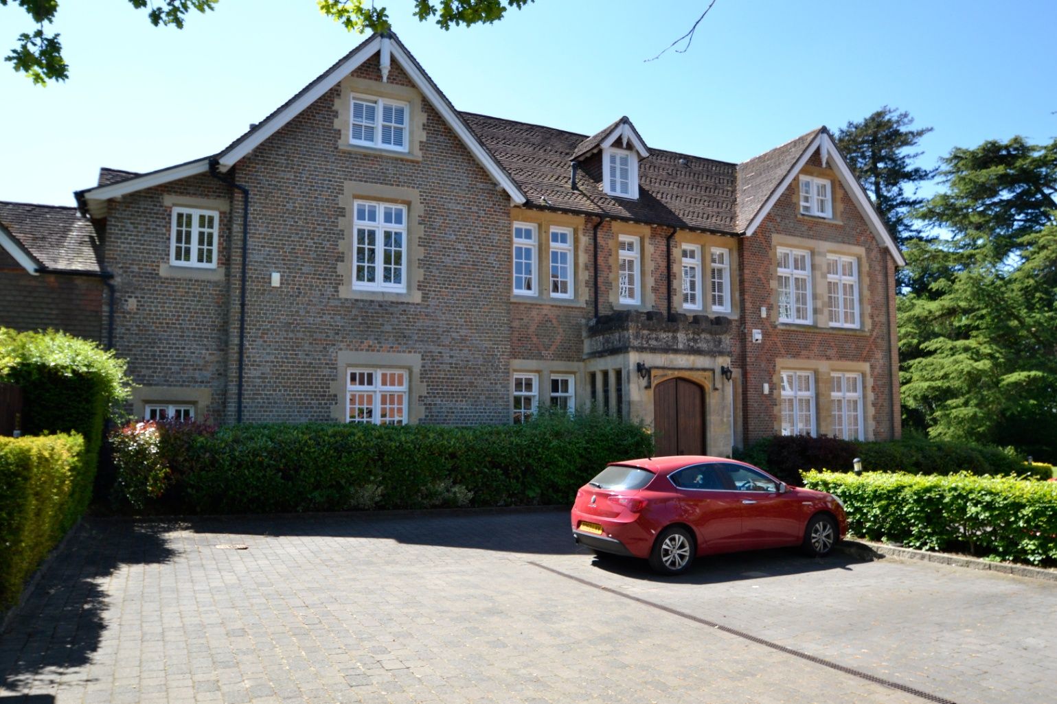 2 bed flat for sale in Enborne Lodge Lane, Enborne, Newbury, Berkshire