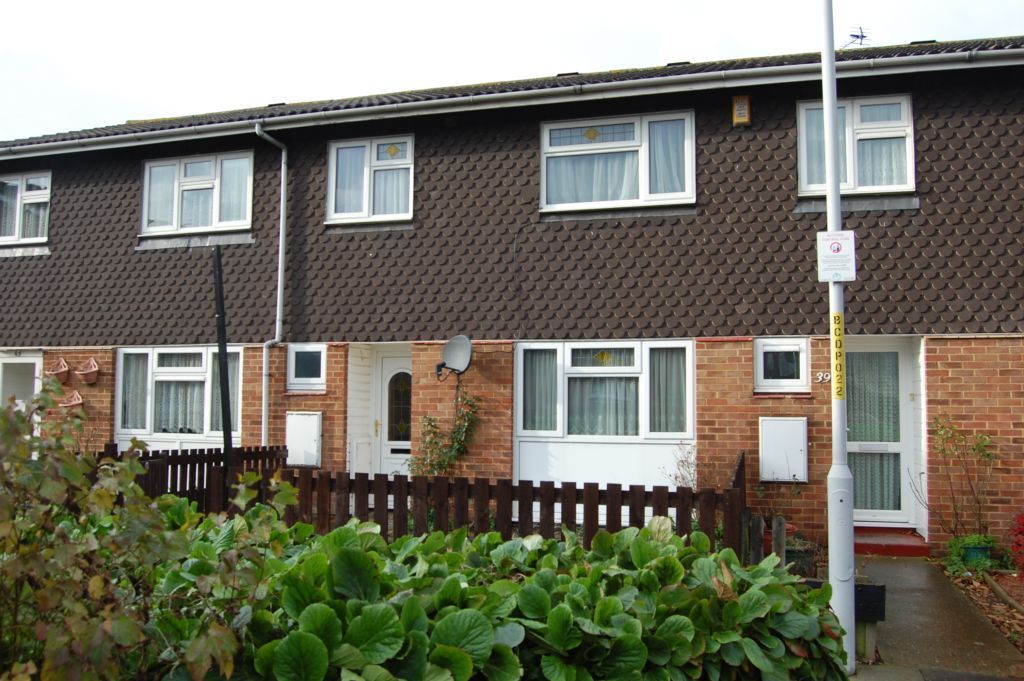3 bed terraced house to rent in Cruden Road, Gravesend DA12 Zoopla
