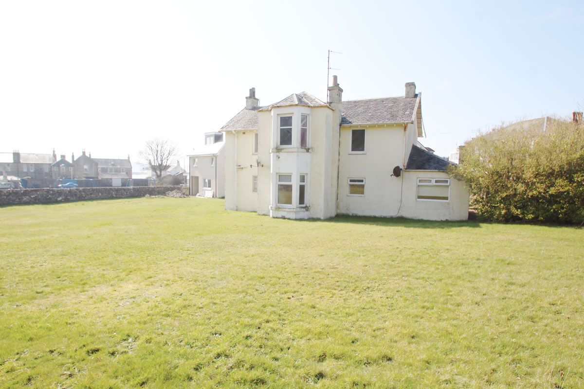 2 bed flat for sale in 2, Ninian Street, Millport KA280Eb KA28 Zoopla