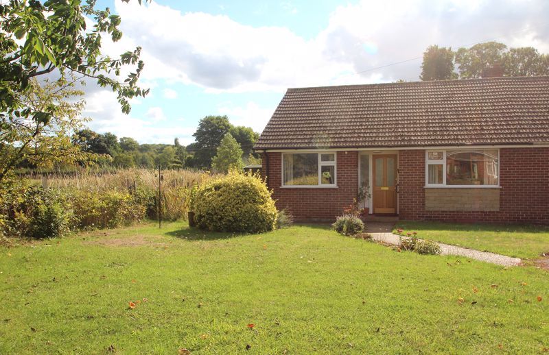 2 bed semidetached bungalow for sale in Oxenden Way, Barham