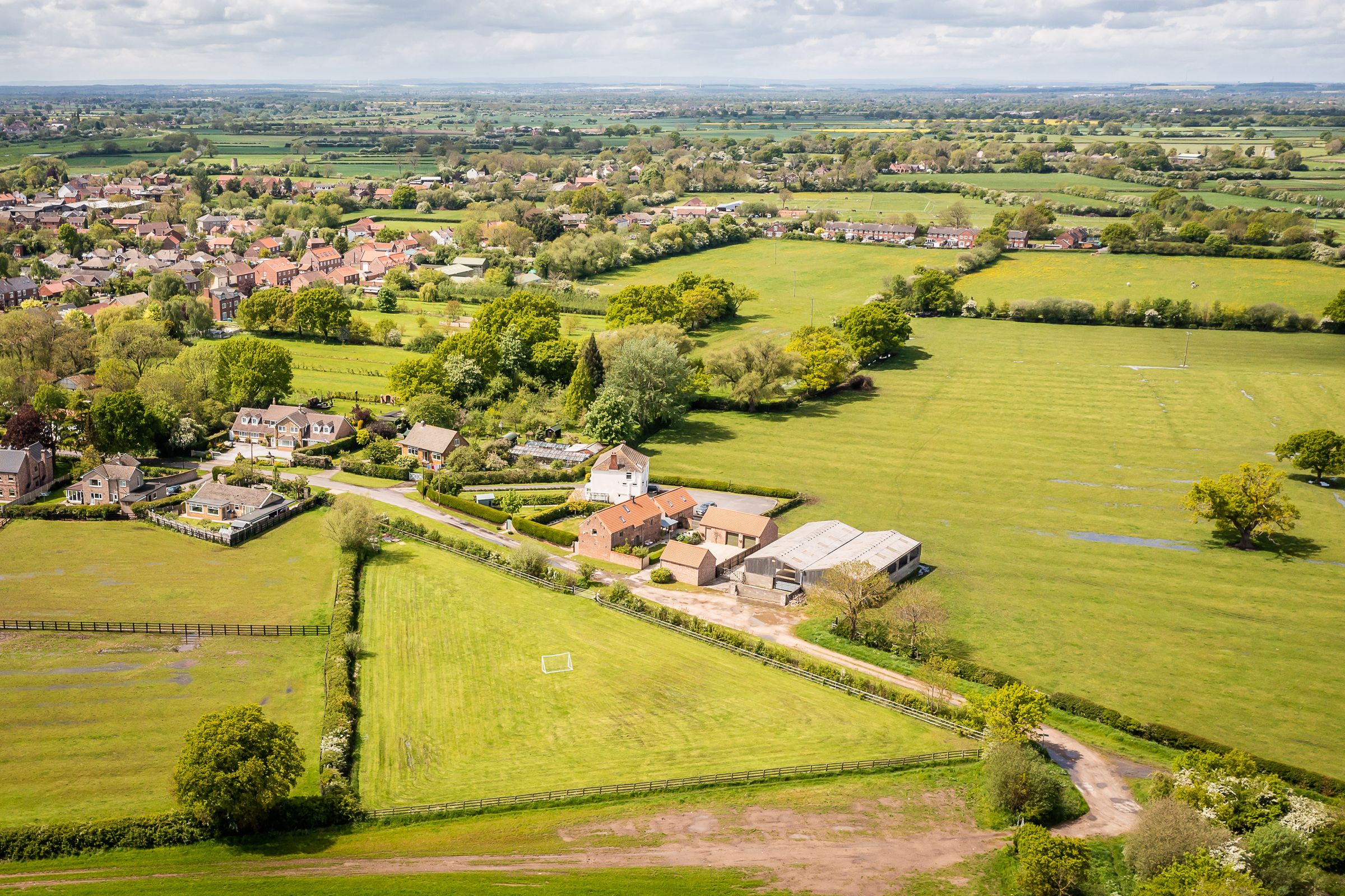 4 bed detached house for sale in The Barn, Wood Lane, Fishlake