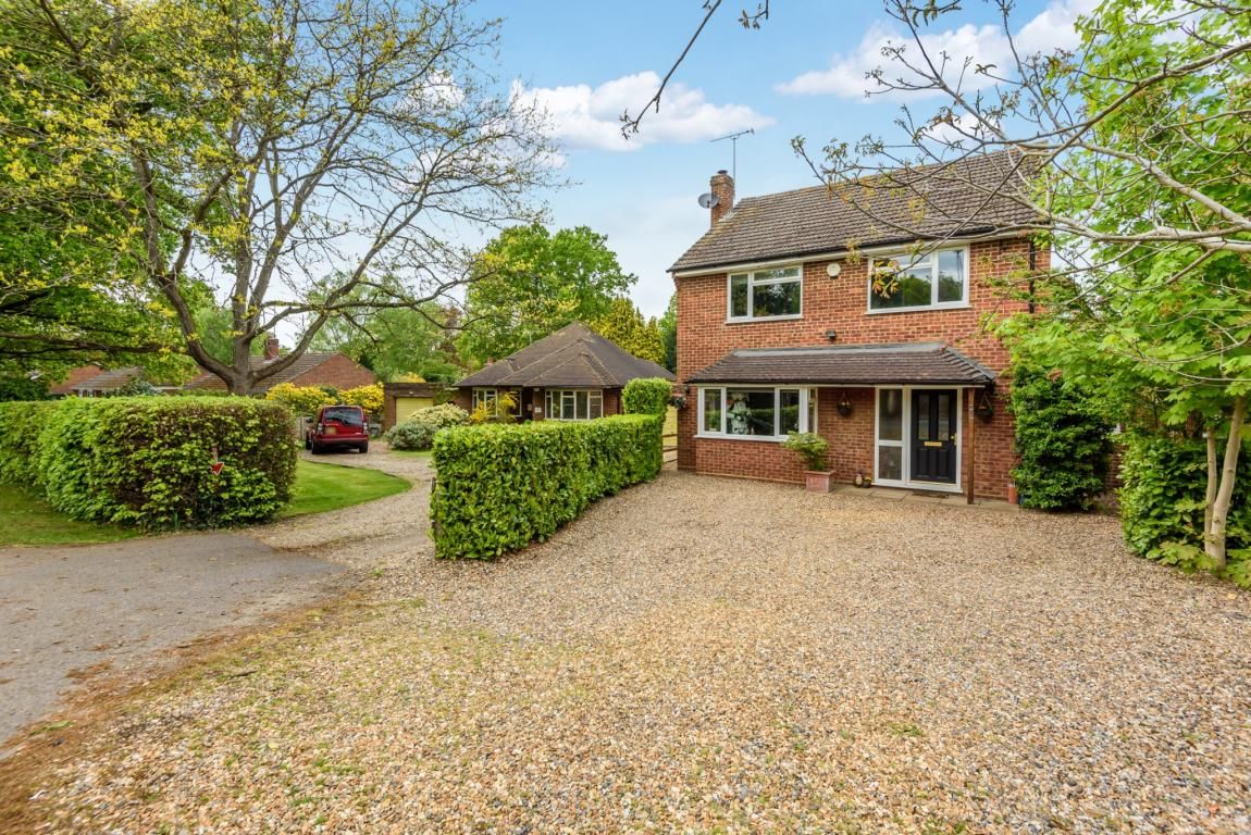 4 bed detached house for sale in Nine Mile Ride, Wokingham RG40 Zoopla