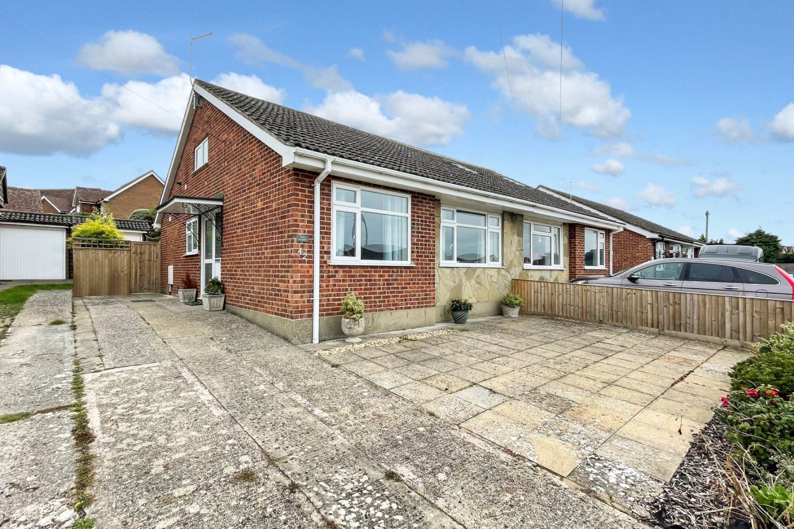 2 bed bungalow for sale in Wellington Avenue, Princes Risborough HP27