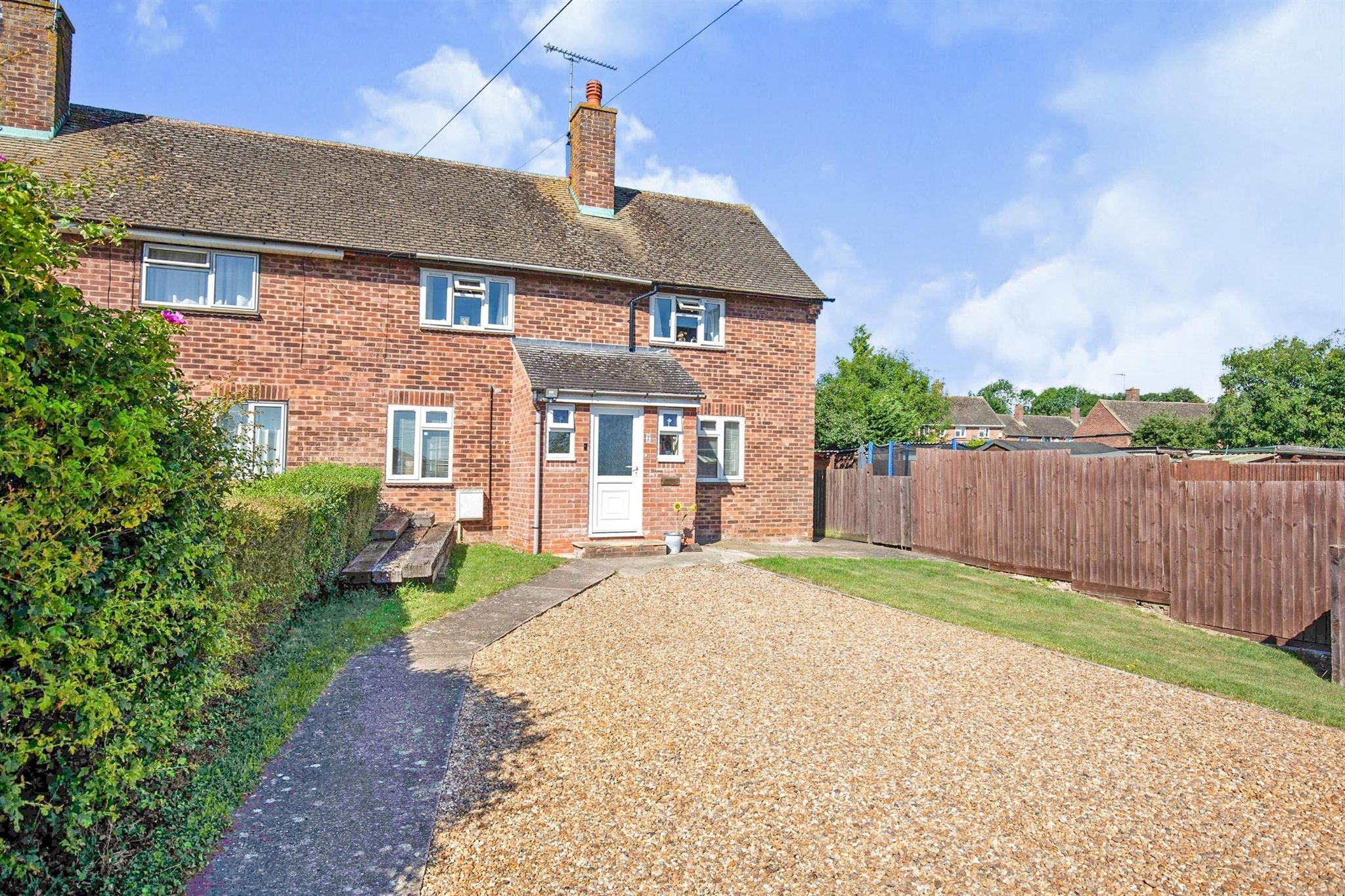 3 bed semidetached house for sale in Old Road, Itchington