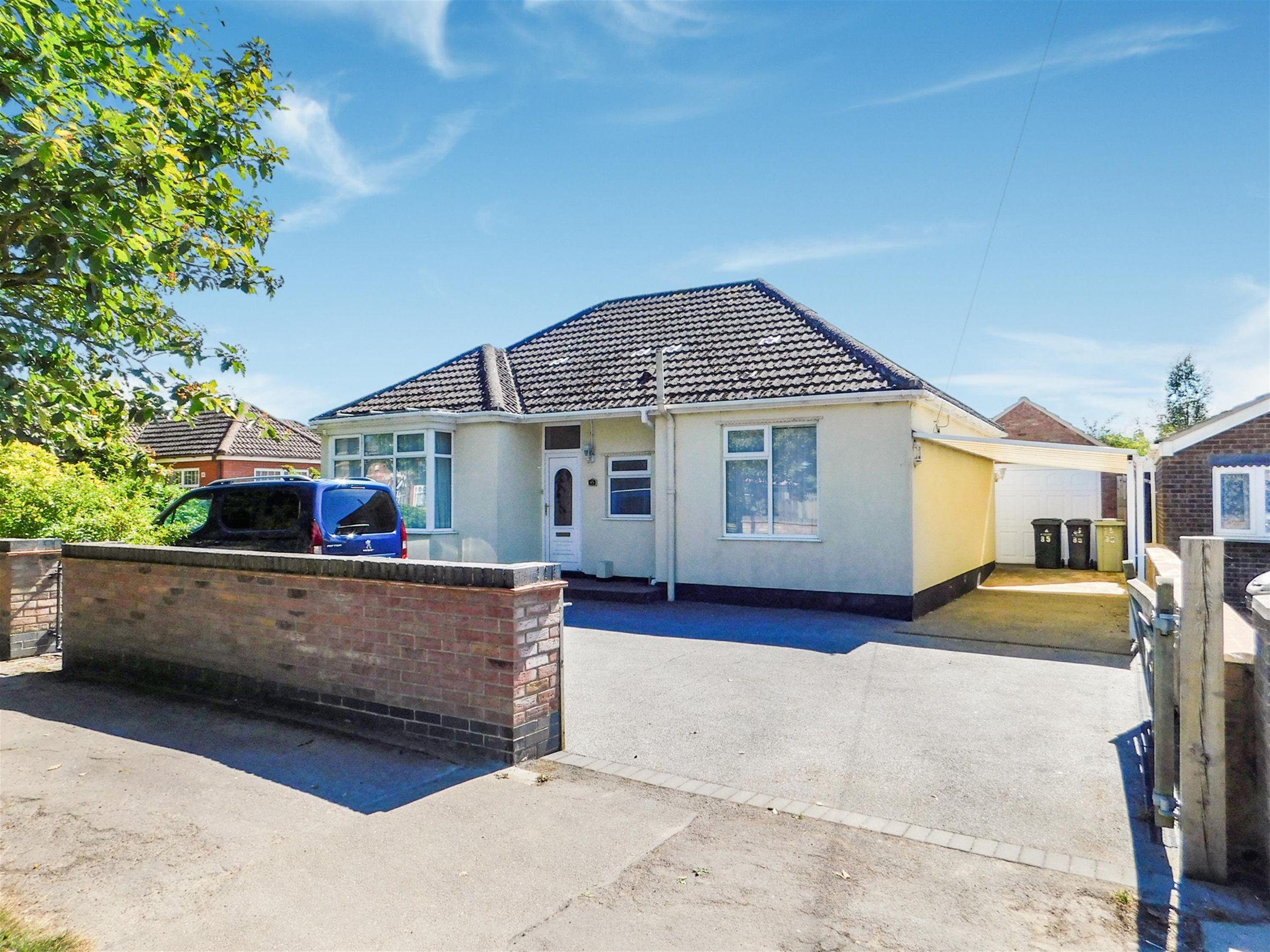 5 bed detached bungalow for sale in Burgh Road, Skegness PE25 Zoopla
