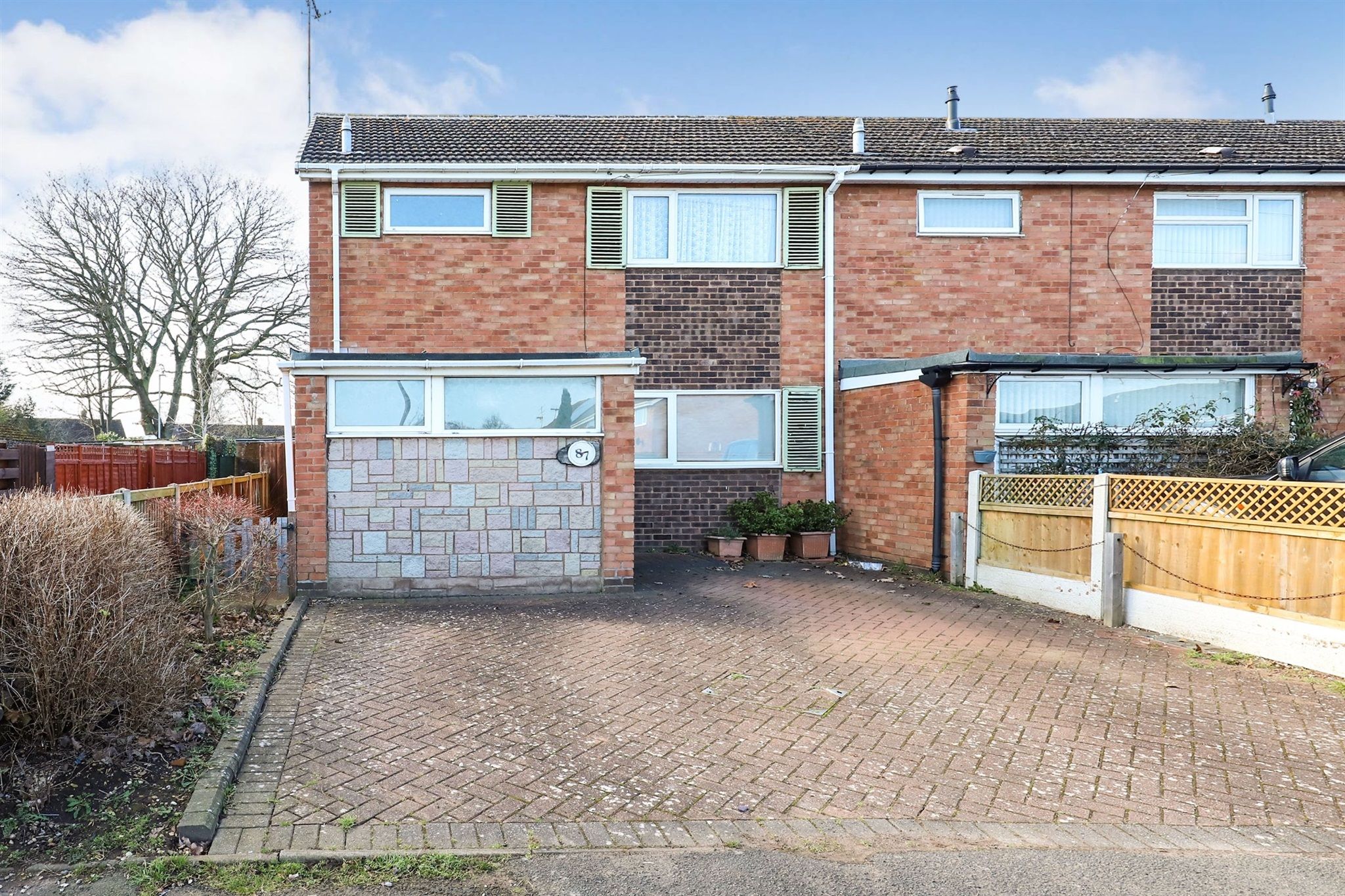 3 bed end terrace house for sale in Tennyson Way, Kidderminster DY10