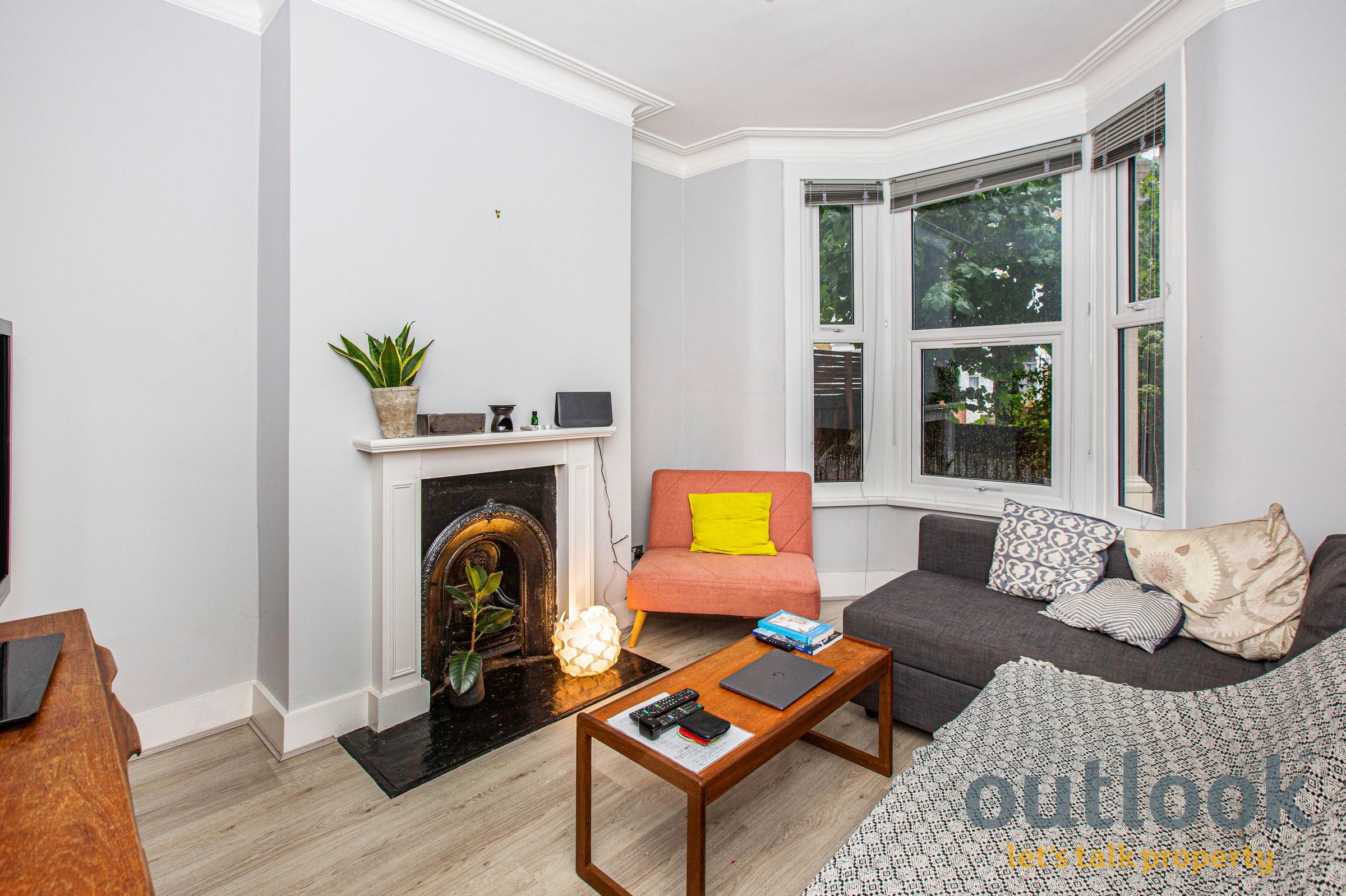 3 bed terraced house to rent in Malta Road, London E10 Zoopla