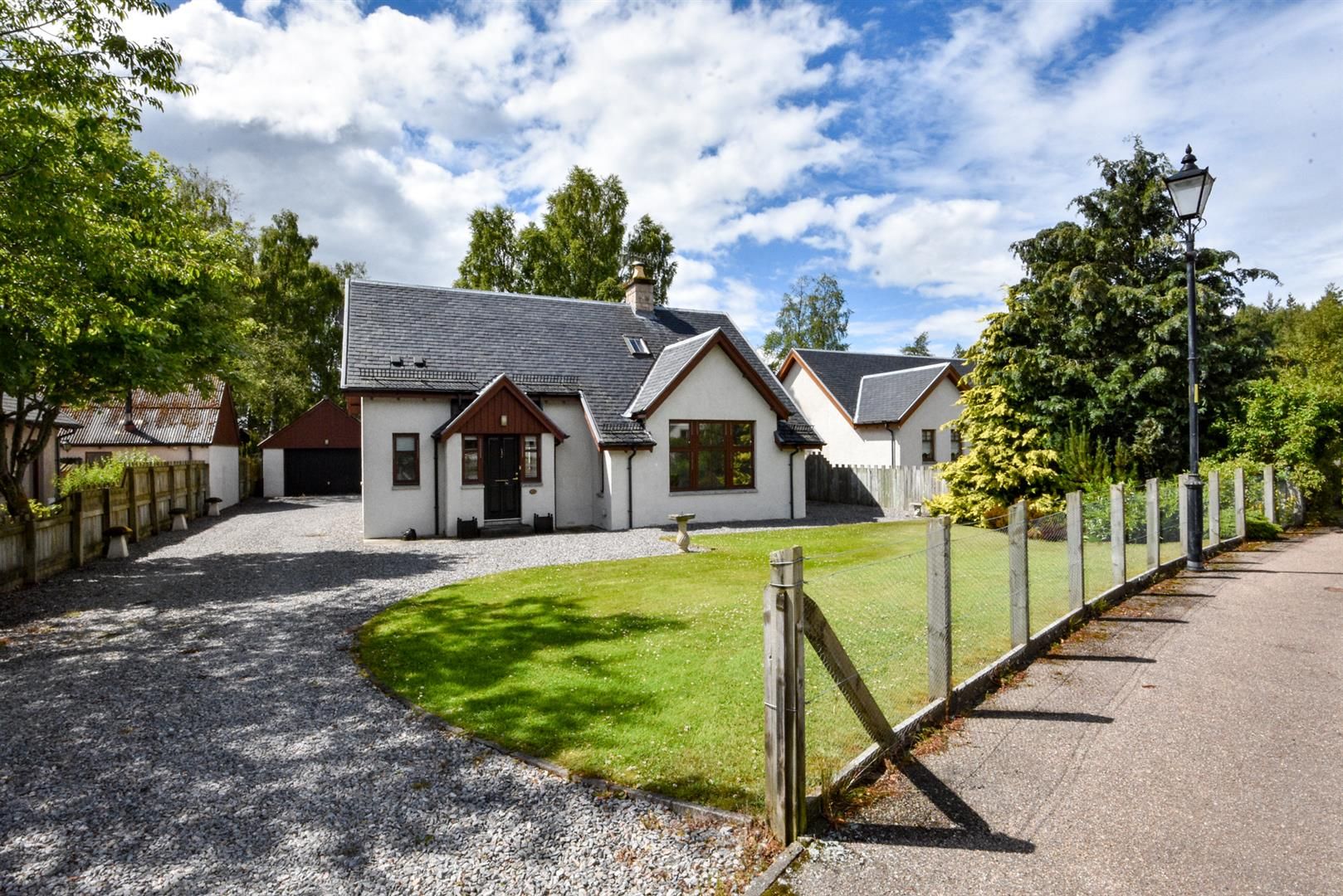 3 bed detached house for sale in Dirdhu Court, Nethy Bridge PH25 Zoopla