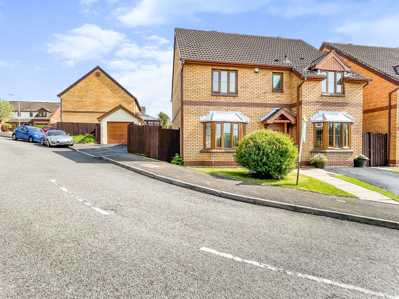 4 bed detached house for sale in Cwrt Emily, Birchgrove, Swansea, West