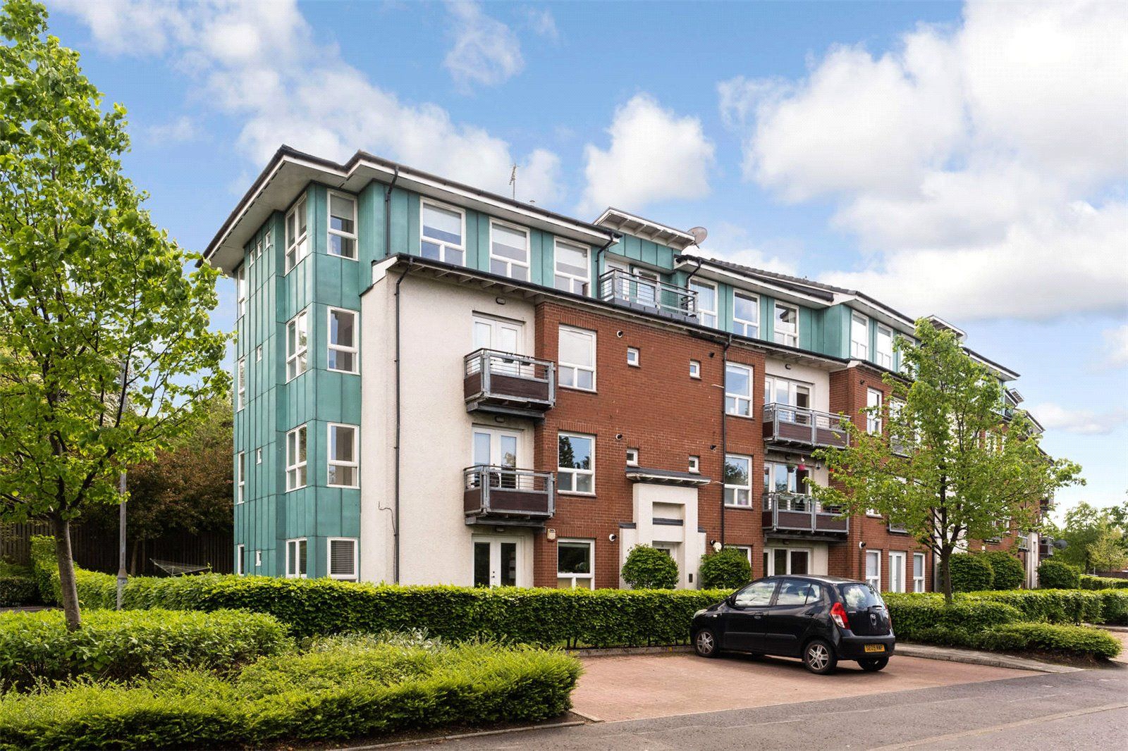 2 bed flat for sale in Strathblane Gardens, Anniesland, Glasgow G13
