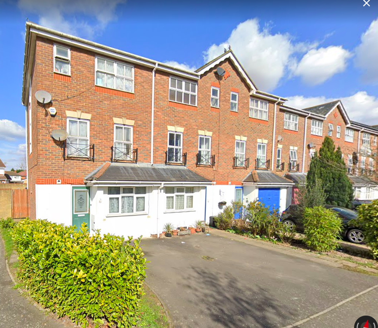 4 bed town house to rent in Tollgate Drive, Hayes, Greater London UB4 Zoopla
