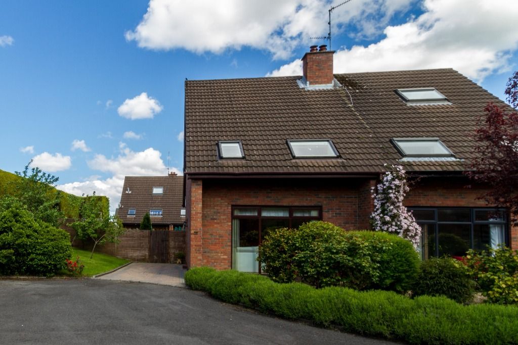 4 bed semidetached house to rent in Lakeside Drive, Belfast BT10 Zoopla