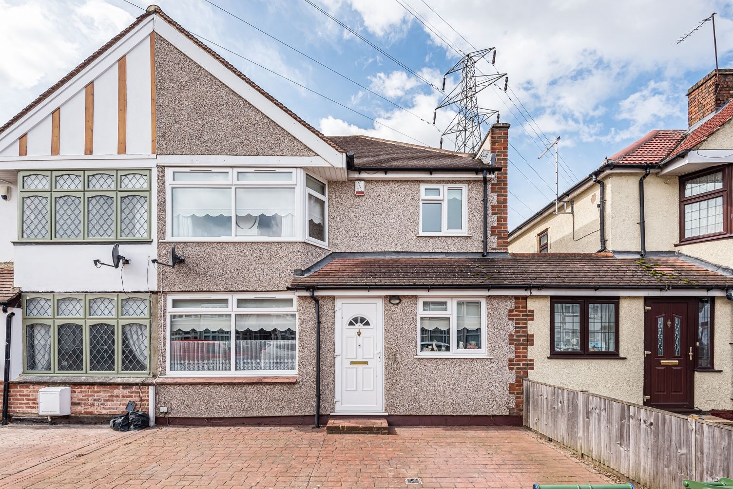3 bed end terrace house for sale in Ramillies Road, Blackfen, Sidcup