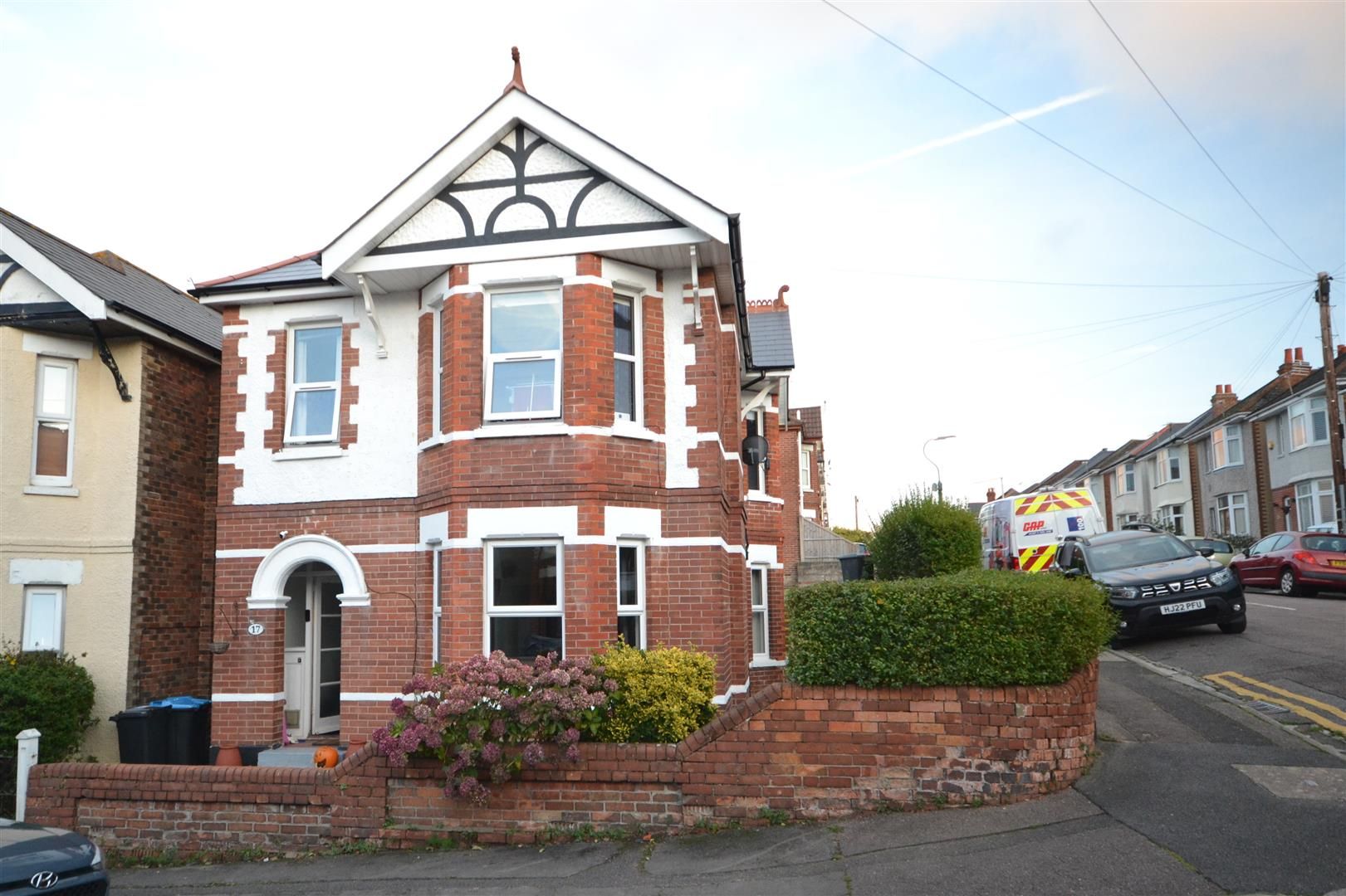 2 bed flat for sale in Frampton Road, Winton, Bournemouth BH9 Zoopla