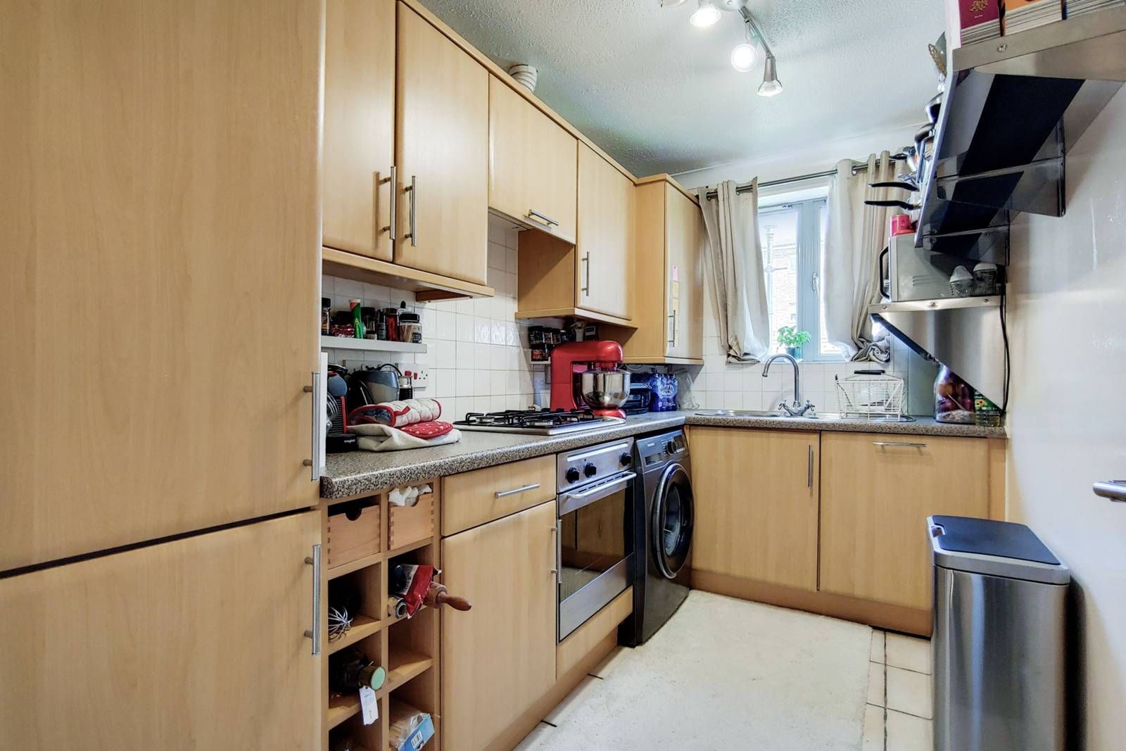 Grenade Street, Canary Wharf, London E14  