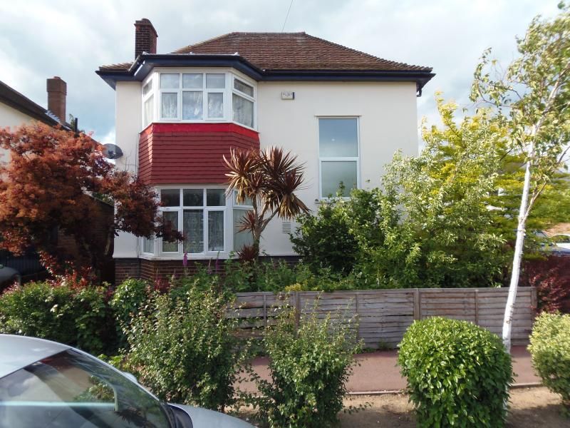 4 bed detached house for sale in Woodbridge Road, Barking, Essex IG11 Zoopla