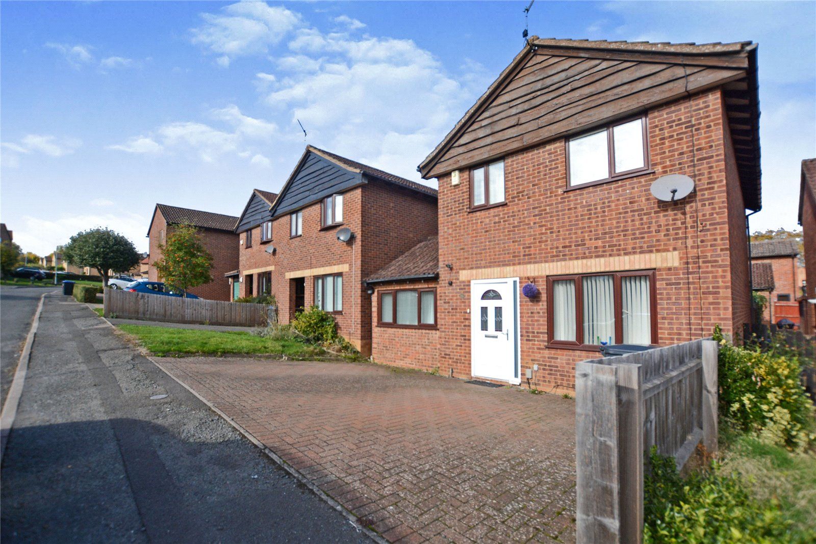4 bed detached house for sale in Codlin Close, Little Billing, Northampton NN3 Zoopla