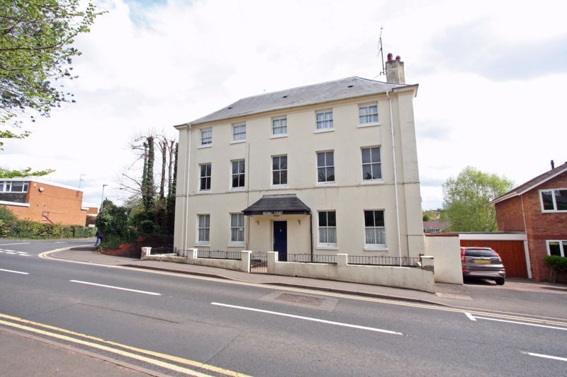 1 bed flat for sale in Stourbridge, Oldswinford, Red Hill, Redhill