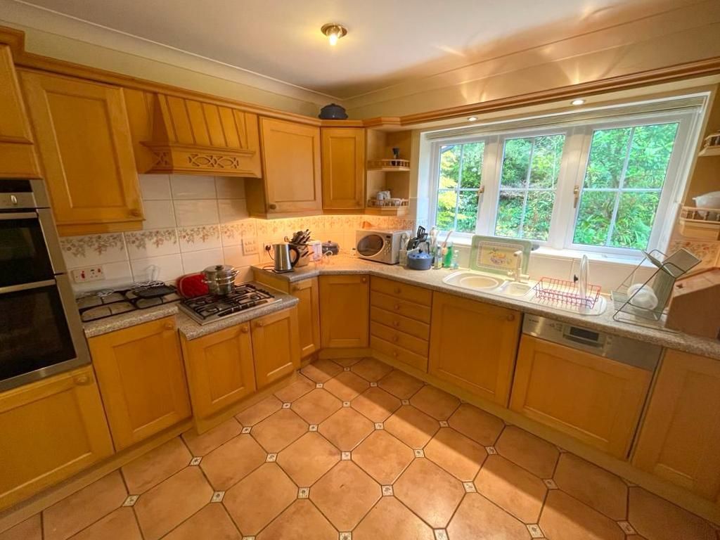 5 bed detached house for sale in Heneage Drive, West Cross, Swansea SA3