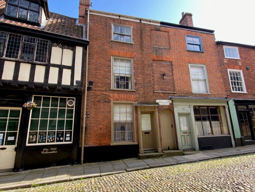 39 Elm Hill, Norwich, Norfolk NR3  
