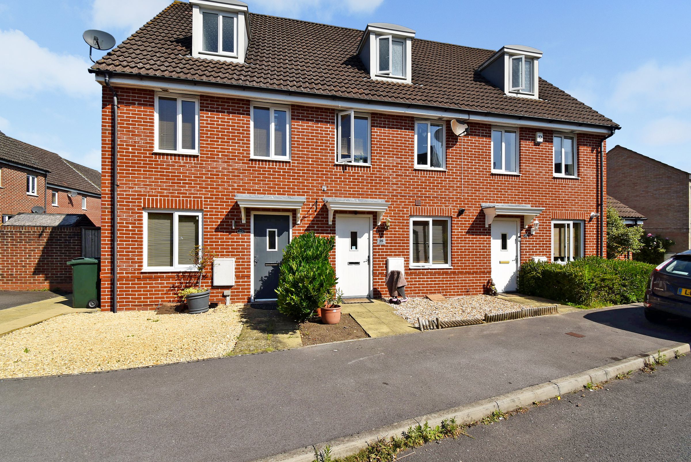 3 bed terraced house to rent in Hedge End Business Centre, Botley Road
