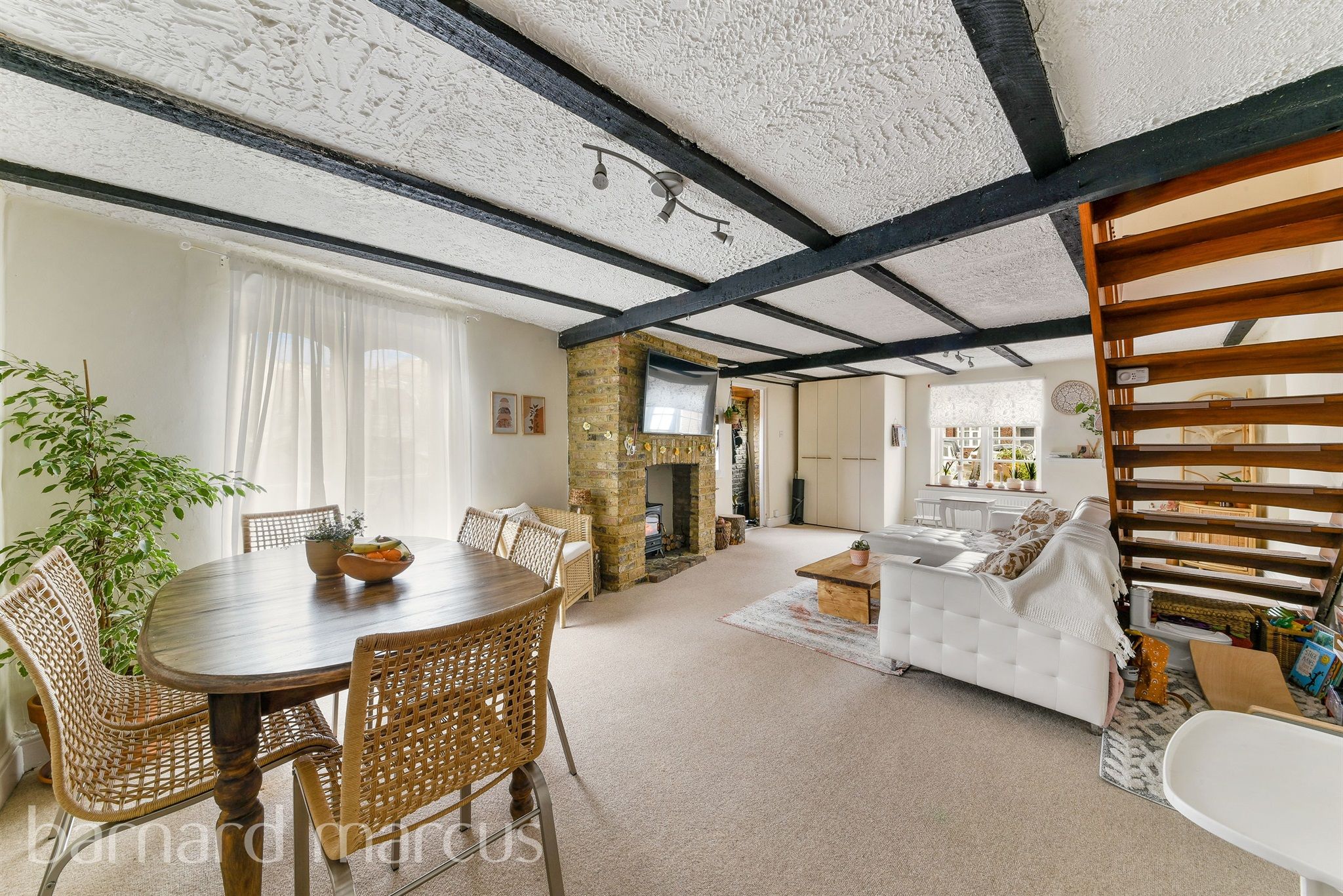 Well Lane London SW14  