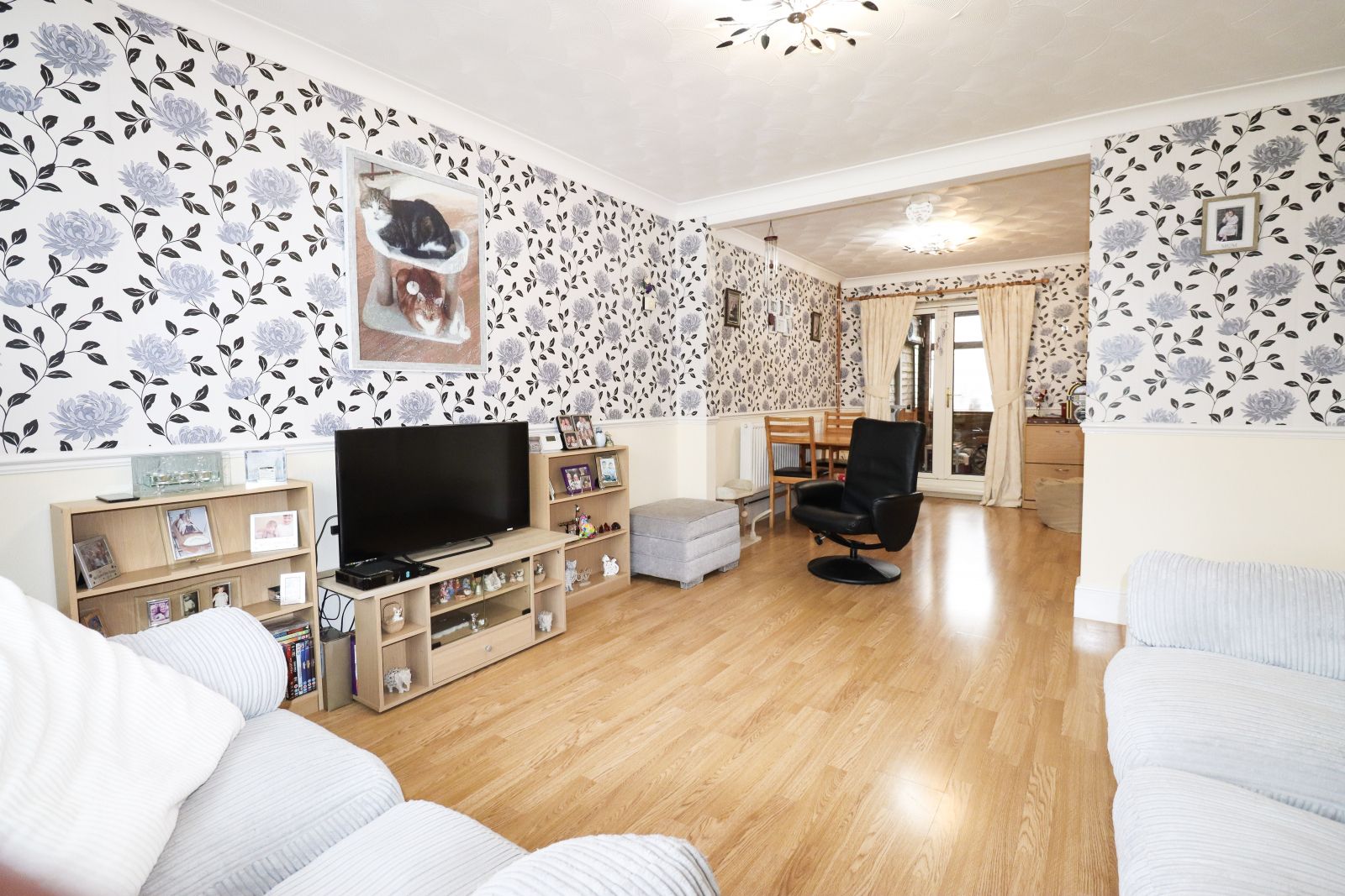 3 bed semidetached house for sale in Hilton Avenue, Scunthorpe DN15