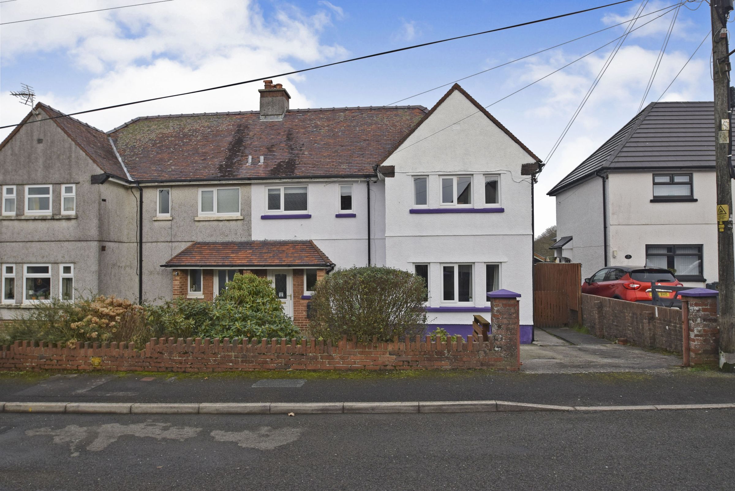 3 bed semidetached house for sale in Bron Gwendraeth, Carway SA17 Zoopla