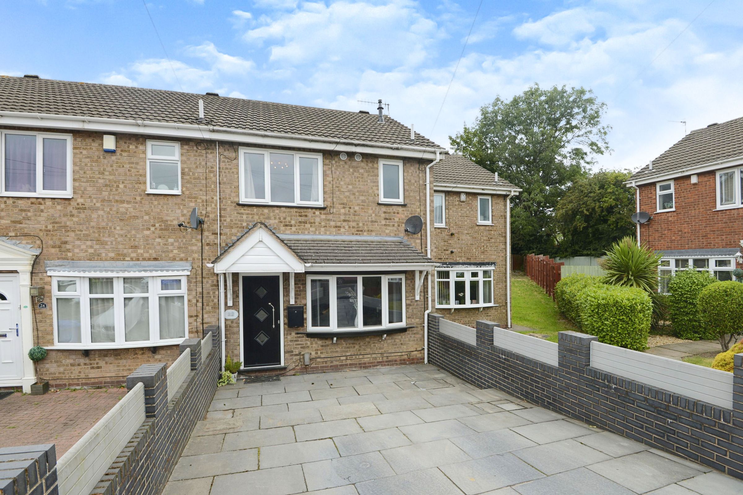 2 bed semidetached house for sale in Staveley Close, StokeOnTrent