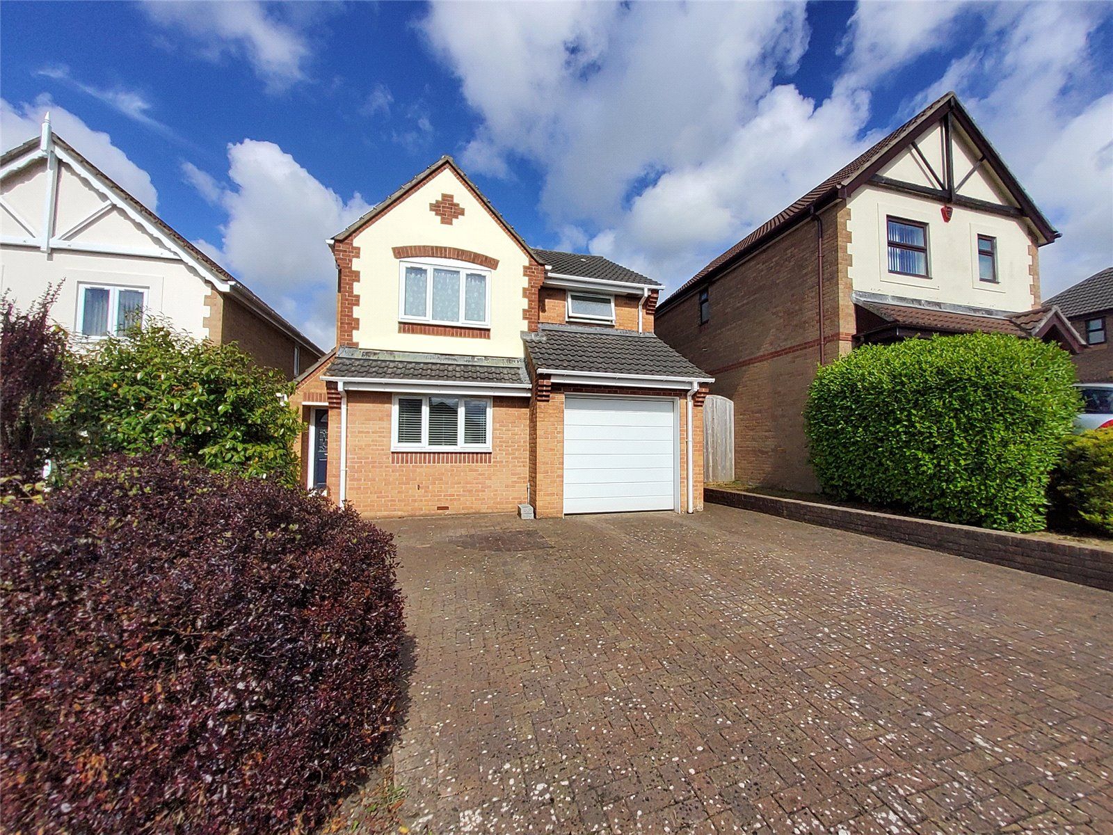 3 bed detached house for sale in Kingsmead Drive, Torrington EX38 Zoopla