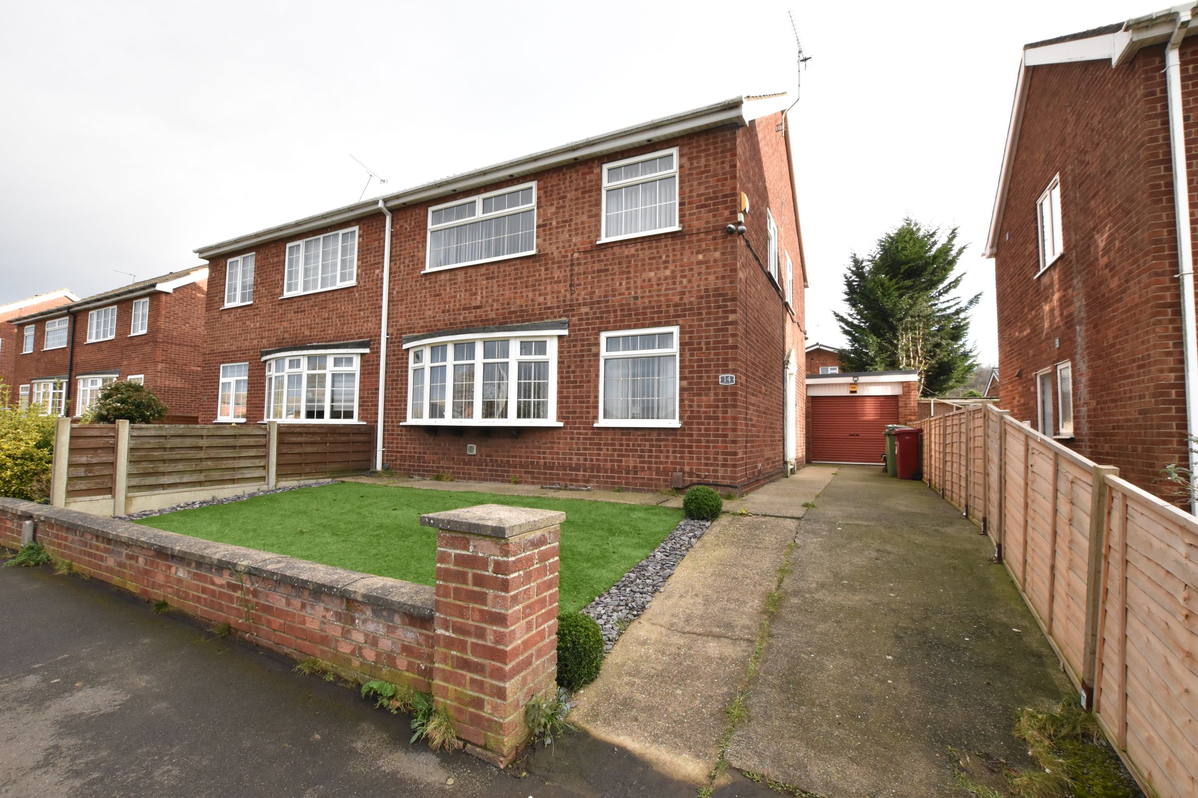 3 bed semidetached house for sale in Plymouth Road, Scunthorpe