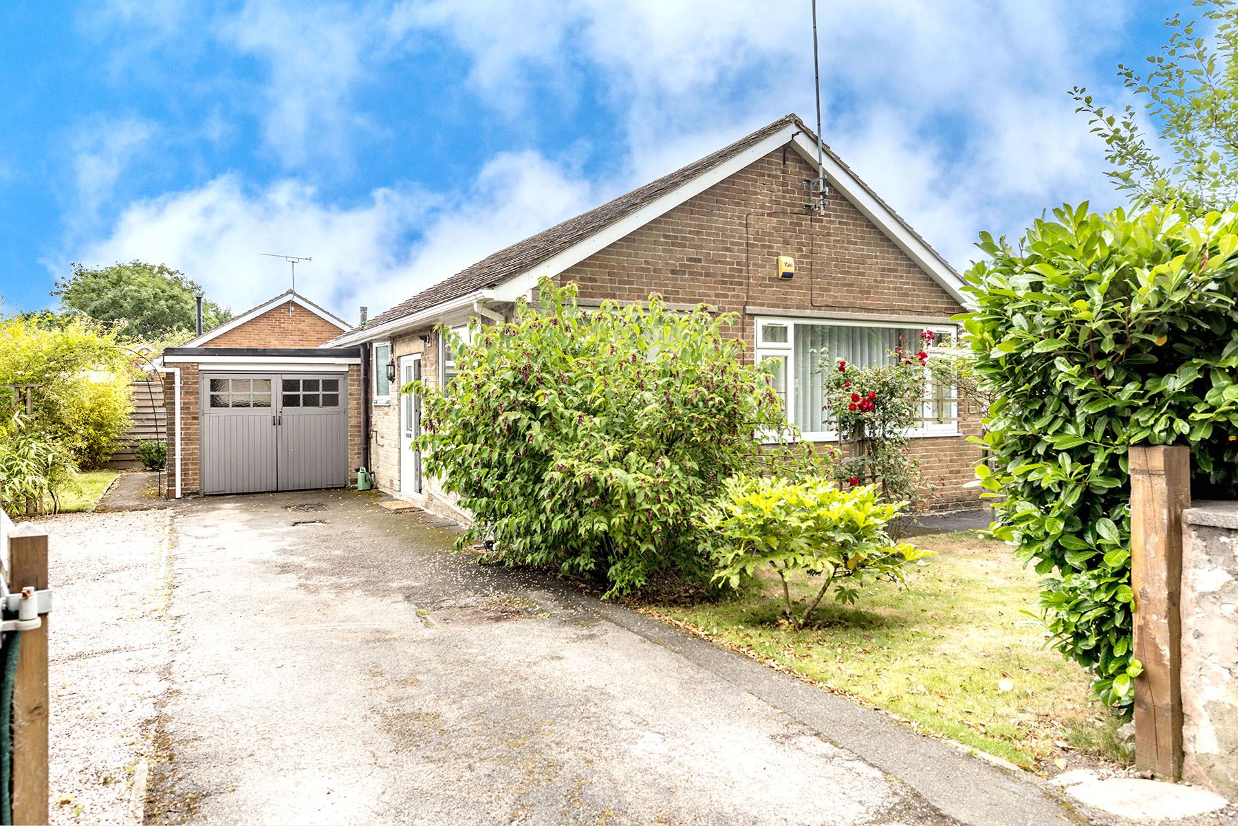 2 bed detached bungalow for sale in High Storrs Road, Sheffield S11