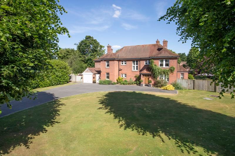 5 bed detached house for sale in Sycamore Close, Abingdon OX13 Zoopla