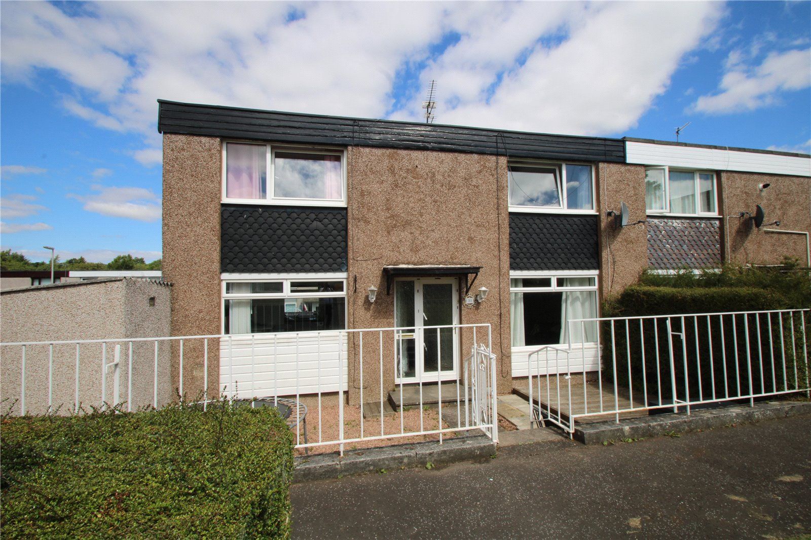 3 bed end terrace house for sale in Ednam Drive, Glenrothes KY6 Zoopla
