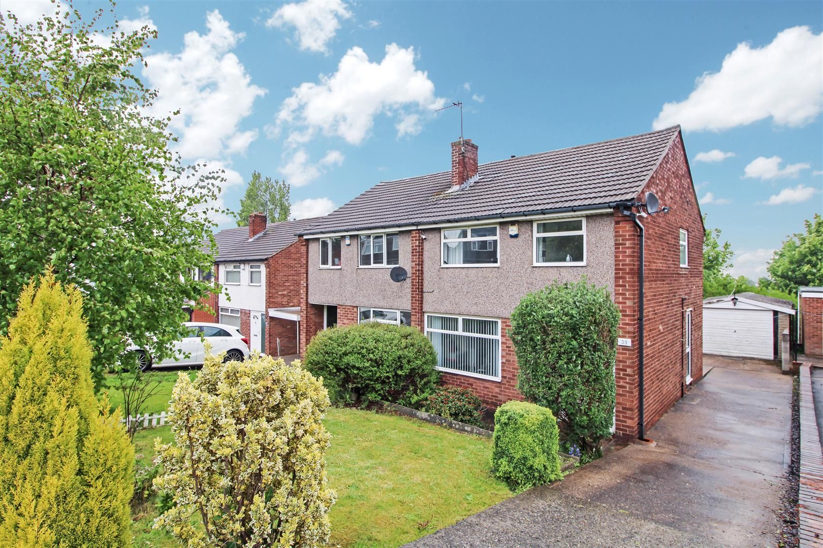 3 bed semidetached house for sale in Hall Road, Rotherham