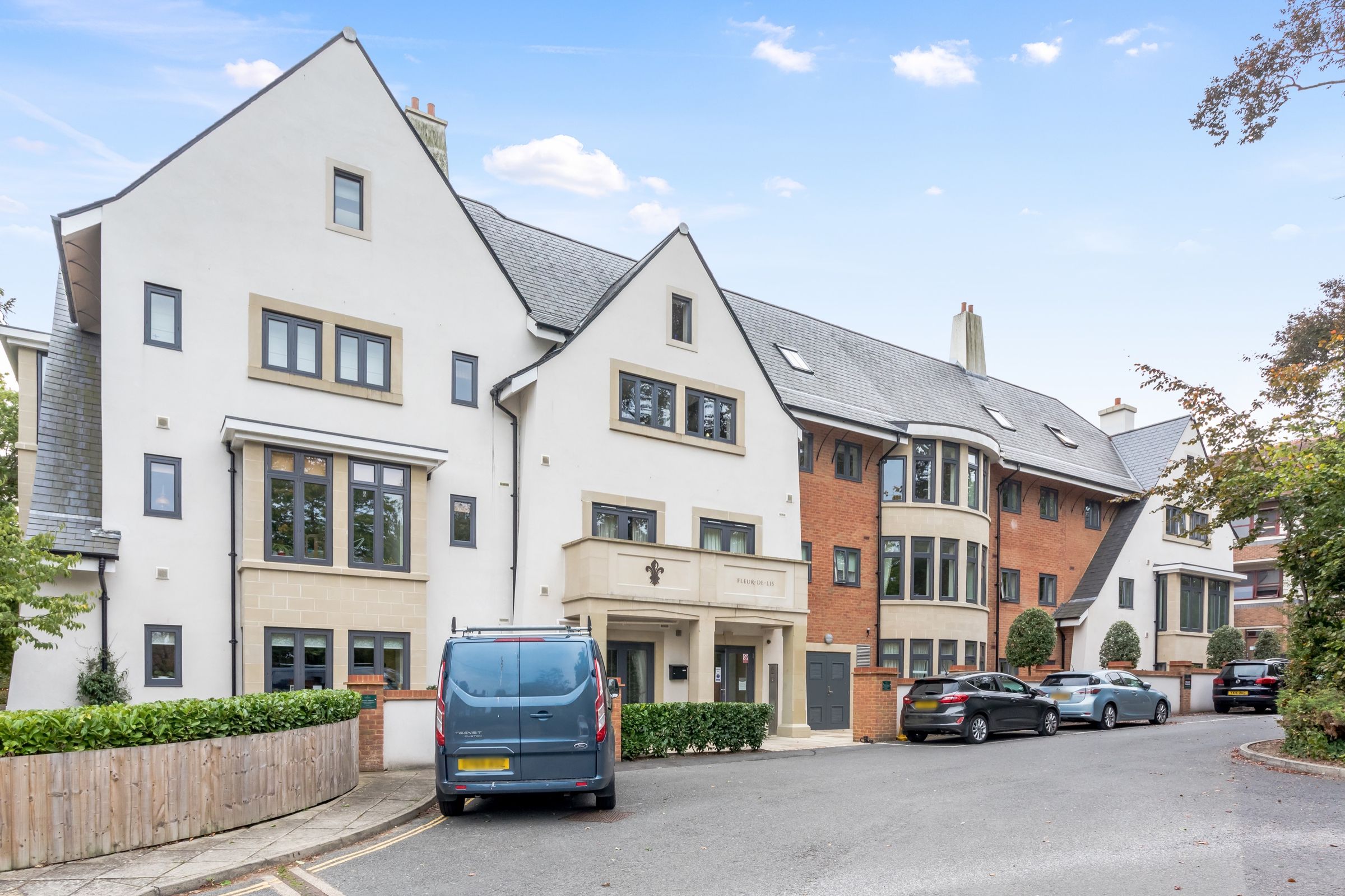 1 bed property for sale in Fleur De Lis, Bolnore Road, Haywards Heath