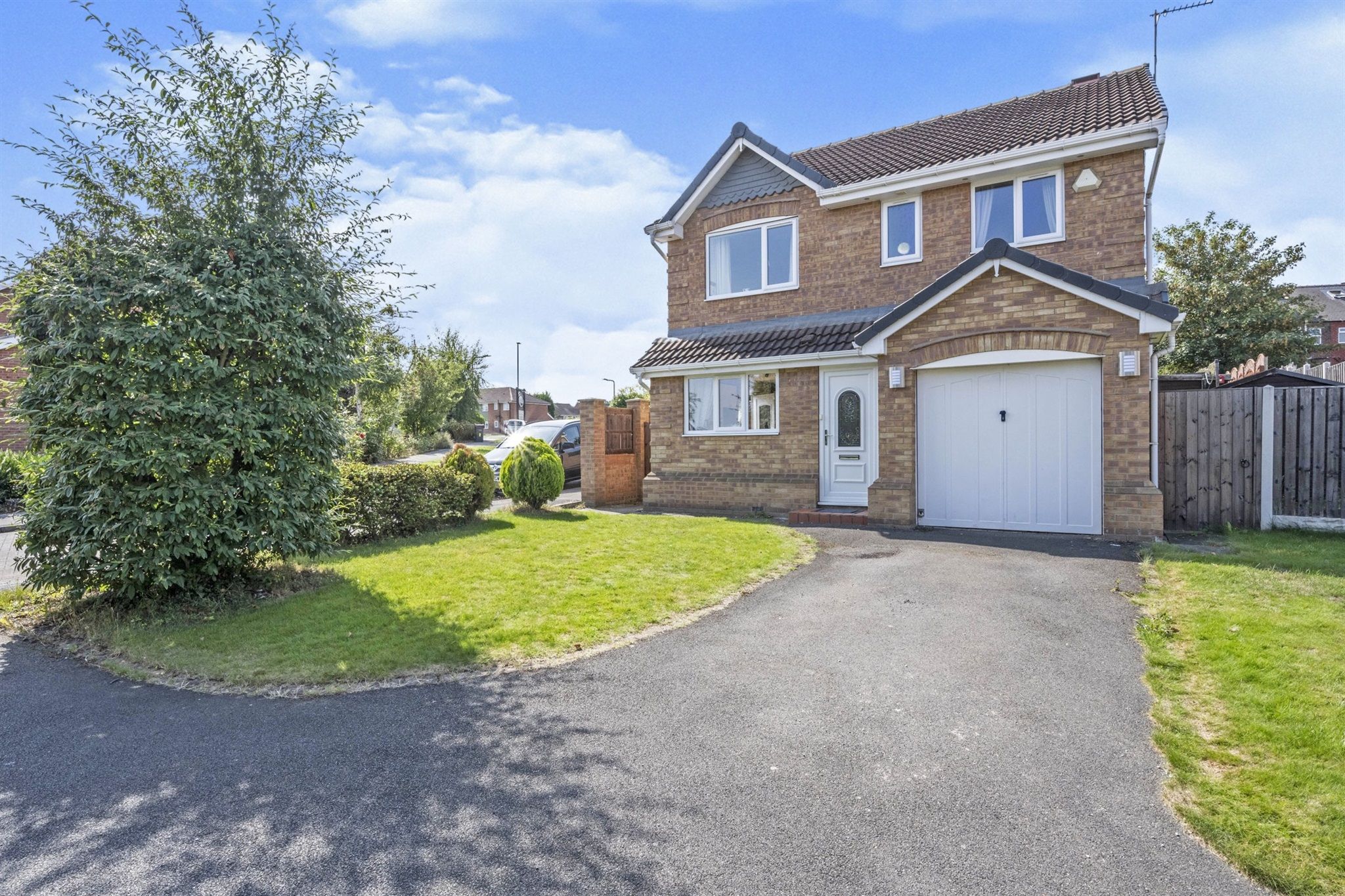 4 bed detached house for sale in Moorland View, WathUponDearne
