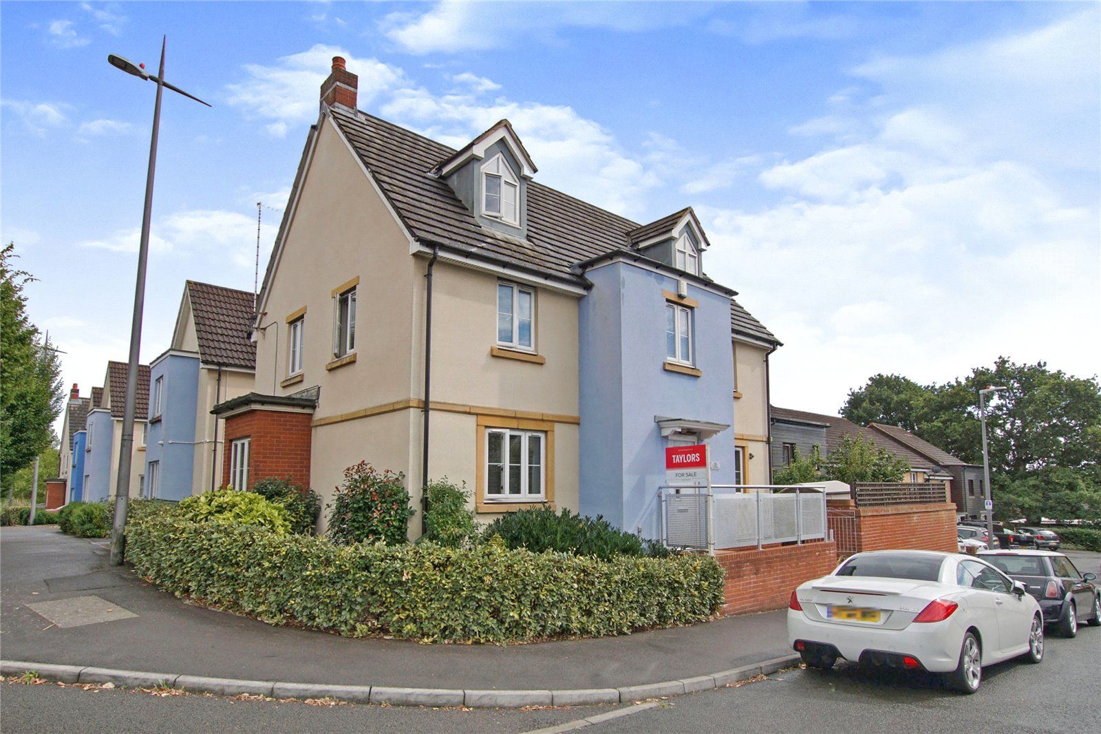 5 bed detached house for sale in The Pines, Mangotsfield, Bristol BS16