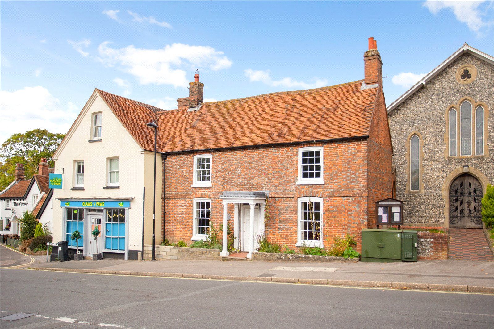 3 bed terraced house for sale in Street, Kingsclere, Newbury