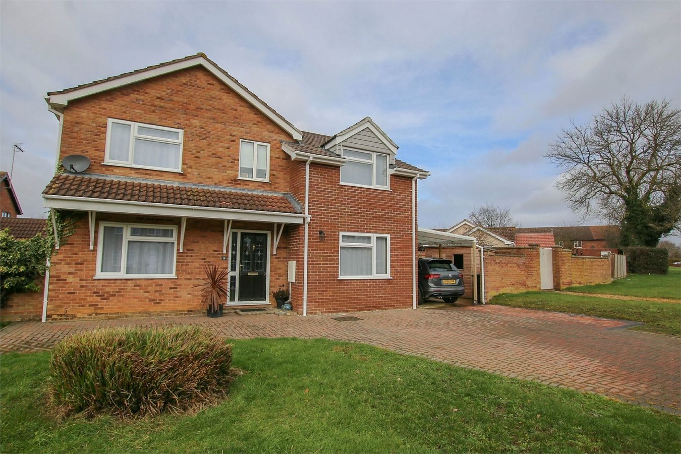 4 bed detached house for sale in Langley Road, South Wootton, King's